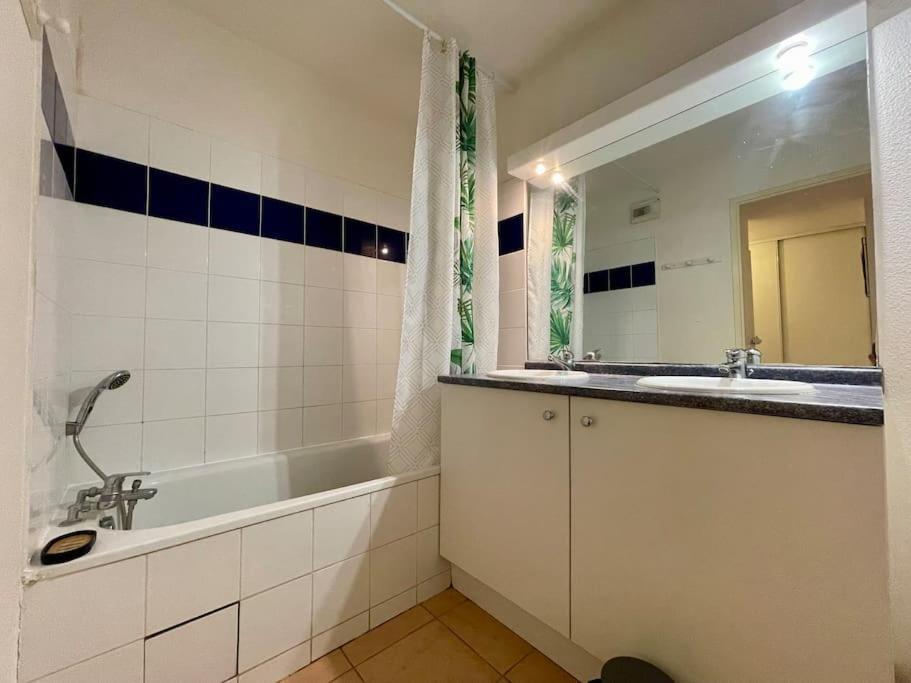 L'Appartement Michelet - Parking Prive Et Gratuit - 2Km Cite Medievale Carcasona Exterior foto